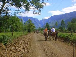Trilhas à cavalo.